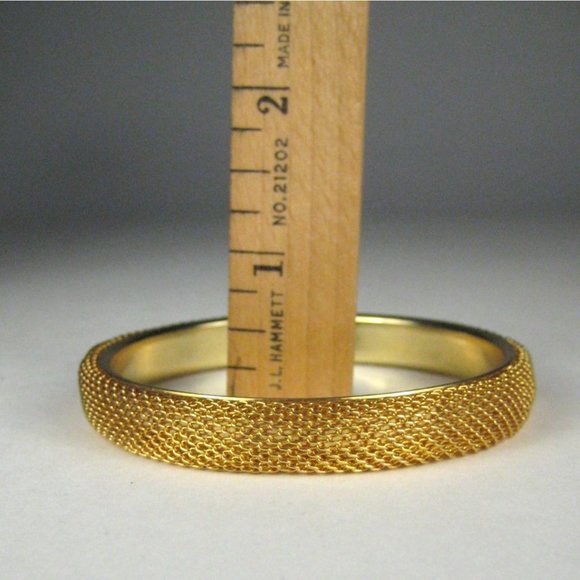 Bracelet 9.5 In Goldtone Mesh Jewelry Women Bangle .75 in Wide Cocktail Party - Picture 2 of 5